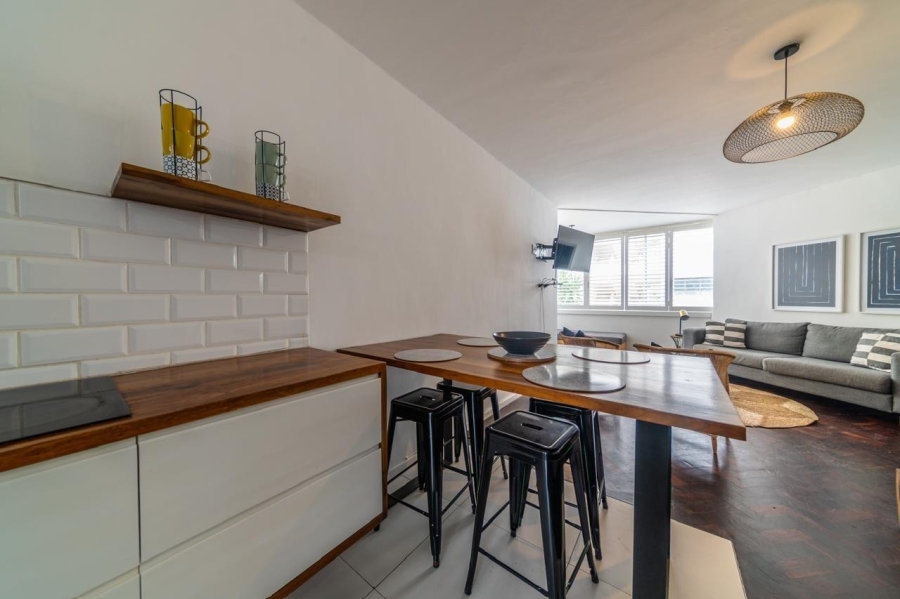To Let 1 Bedroom Property for Rent in Sea Point Western Cape